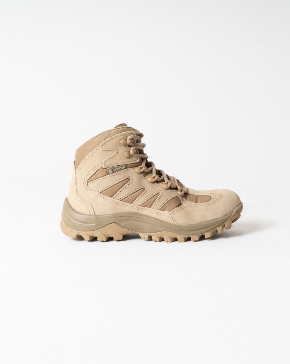 img_Bota-Tractor-Hiking_01